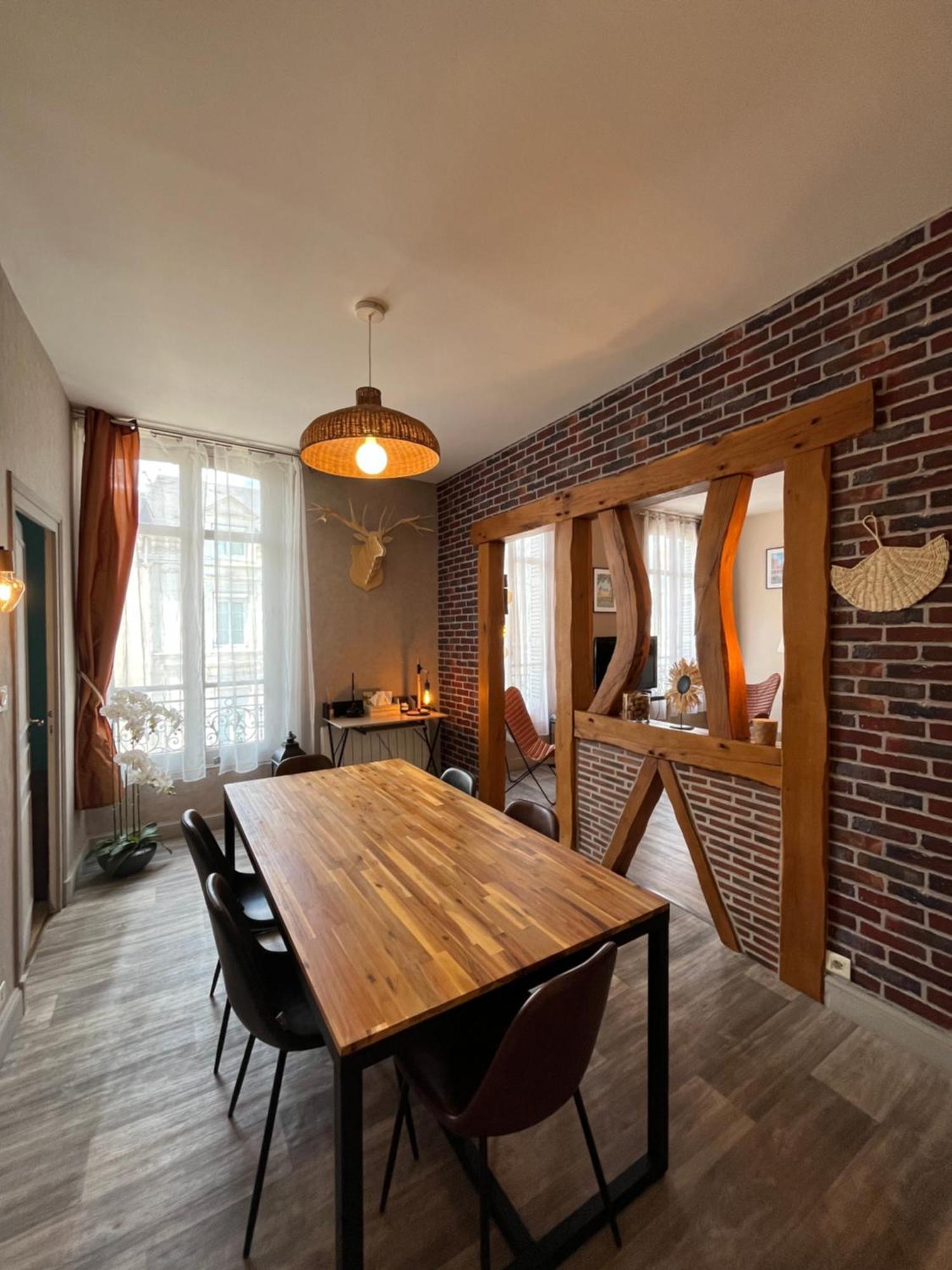 Cote Chateau - Grand Appartement Au Coeur De Blois Exterior foto